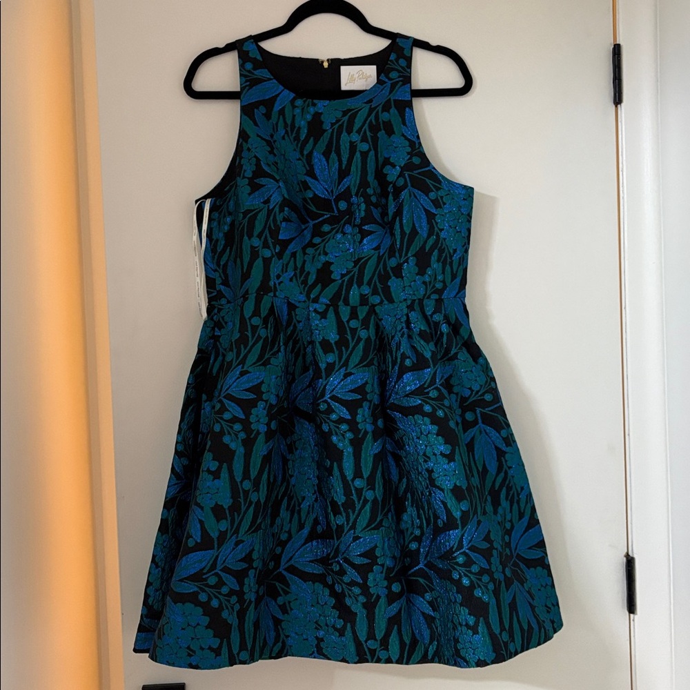 Lilly Pulitzer Jollian Printed Metallic Brocade Crew Neck Sleeveless Pleated Fit
